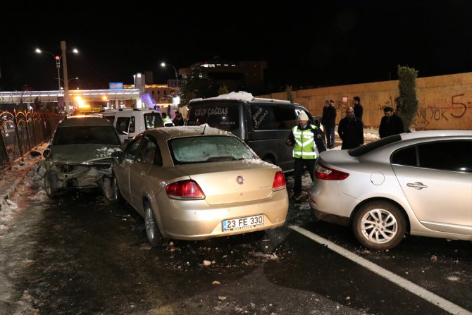 Elazığ'da zincirleme trafik kazaları: 10 yaralı