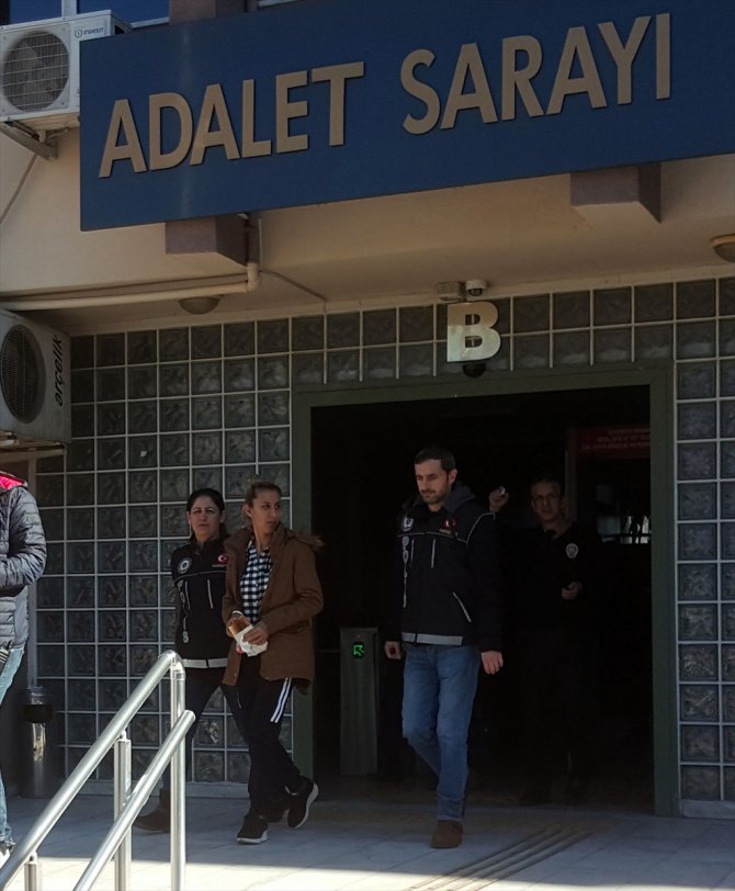 Uyuşturucuyu banyo giderinde saklamaya çalıştı