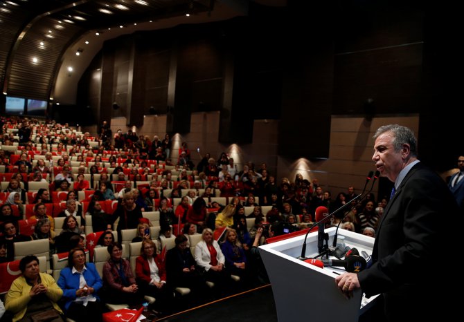 Yavaş, CHP ve İYİ Partili kadınlarla bir araya geldi