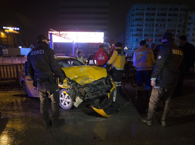 Başkentte trafik kazası: 3 yaralı