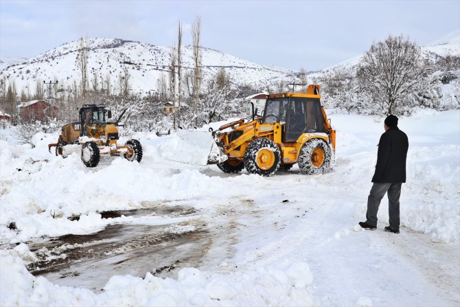 Elazığ'da 73 köyle ulaşım sağlanamıyor