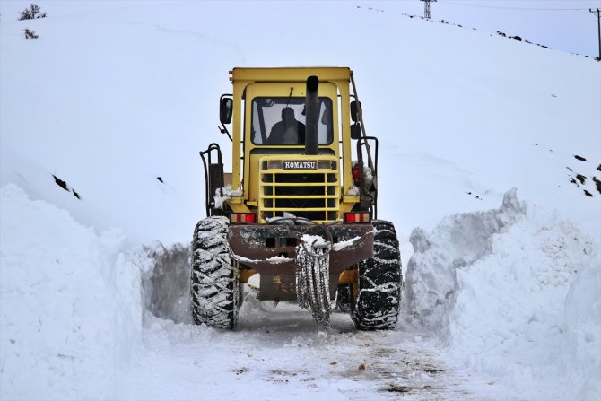 Elazığ'da 73 köyle ulaşım sağlanamıyor