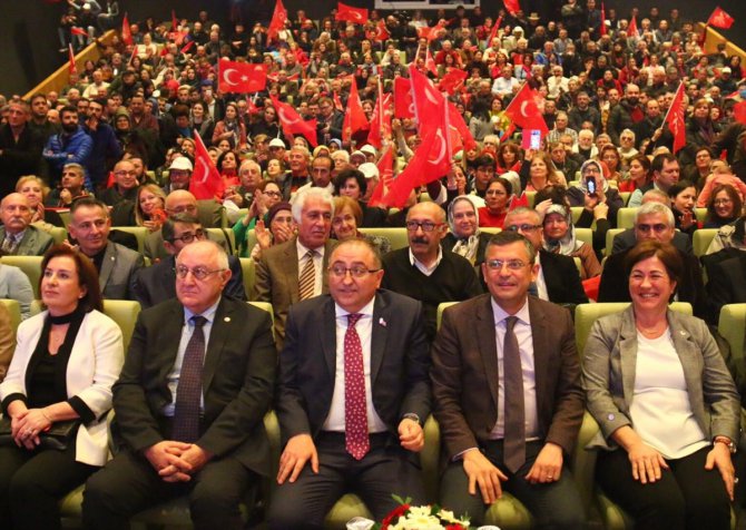 CHP Grup Başkanvekili Özgür Özel Yalova'da