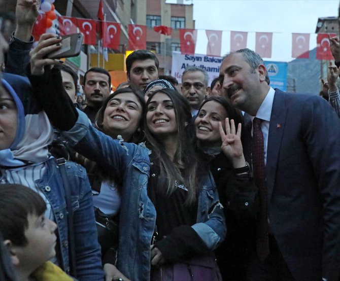 "Çukur kazan terör örgütlerini o çukura gömmeye devam edeceğiz"