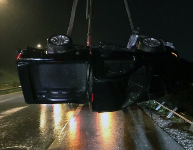 Demet Akbağ'ın eşi trafik kazasında ağır yaralandı