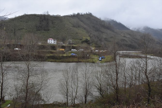 Ordu'da otomobil ırmağa yuvarlandı: 1 ölü