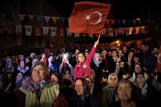 "Türkiye'nin siyaseti için acı bir hadise"