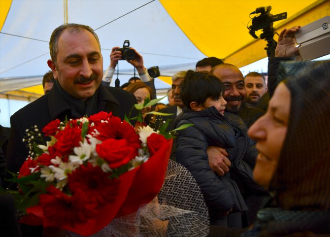 "Bunun genel başkanı da o gece kahvesini yudumluyordu"