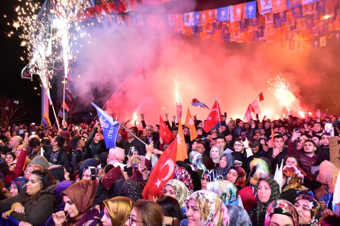 Bakan Gül'den sandık çağrısı