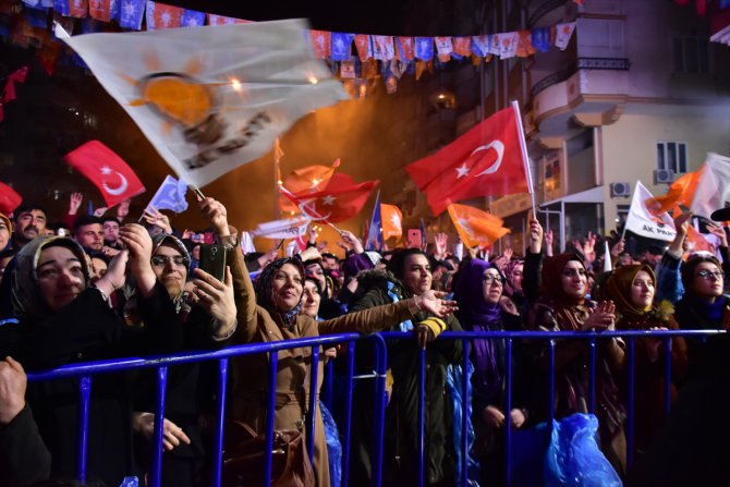 Bakan Gül'den sandık çağrısı