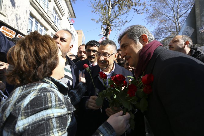 Cumhurbaşkanı Yardımcısı Oktay "Sevgi Yürüyüşü"ne katıldı