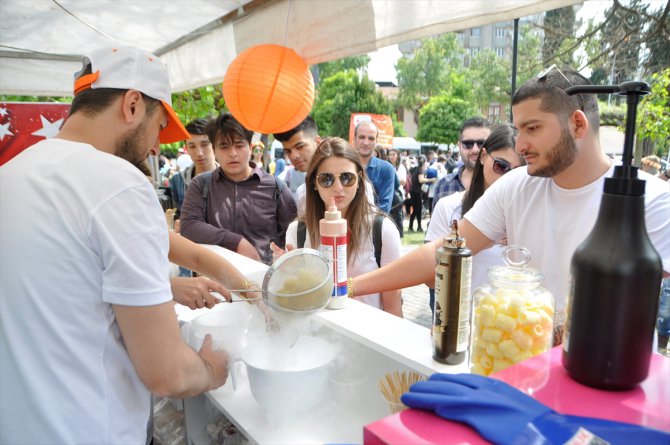 Adana'da Portakal Çiçeği Karnavalı coşkusu