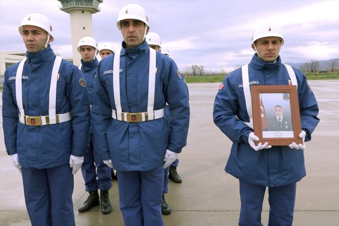 Elazığ'da şehit asker için tören