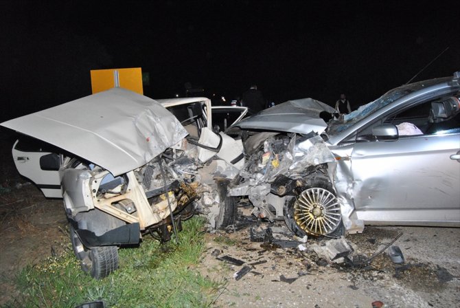 İzmir'de trafik kazası: 1 ölü, 3 yaralı