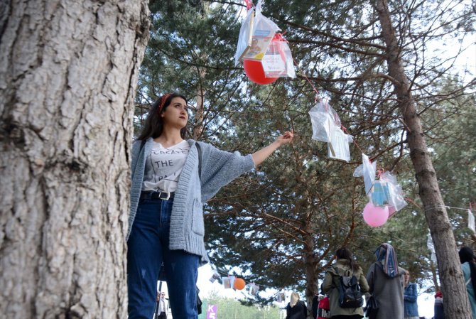 "Kampüsteki ağaçlar kitap açtı"