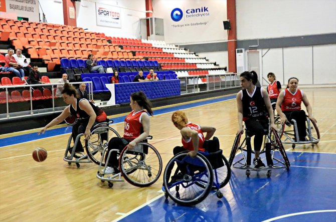 Tekerlekli Sandalye Basketbol