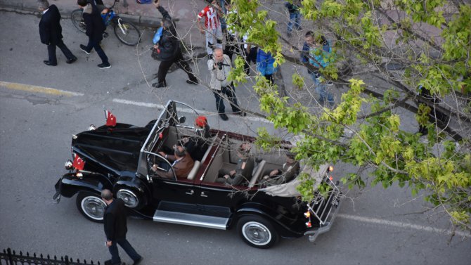 19 Mayıs'ın 100. yılında 1919 metrelik bayrakla yürüdüler