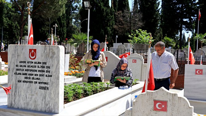 AK Parti'li Karaaslan'dan şehitlik ve çocukevi ziyareti