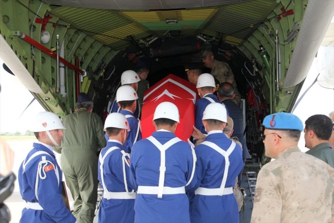 Elazığ'da şehit asker için tören