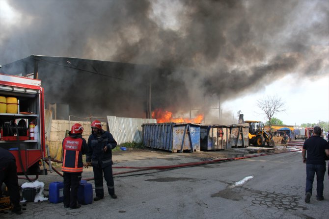 GÜNCELLEME - Sakarya'da fabrika yangını