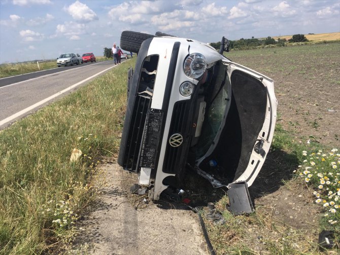 Tekirdağ'da iki otomobil çarpıştı: 6 yaralı