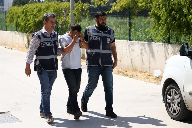 Adana'da yol kenarında ceset bulunması