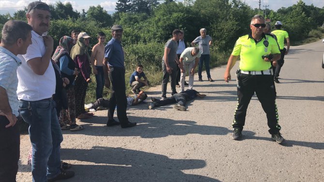 Düzce'de patpat devrildi: 5 yaralı