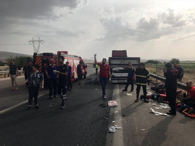 Kahramanmaraş'ta trafik kazası: 1 ölü, 7 yaralı