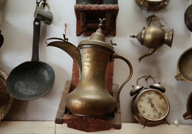 Çay ocağındaki "köy müzesi"