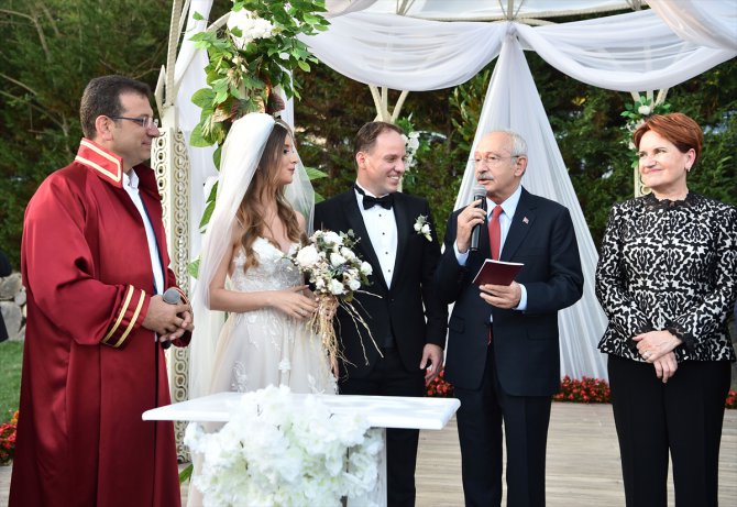 Kılıçdaroğlu nikah şahidi oldu