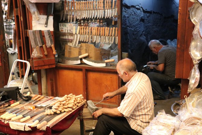 Ustalarının ismini markalarında yaşatıyorlar