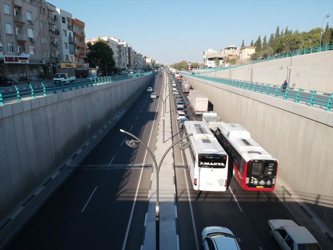 Manisa'da trafikte bayram yoğunluğu