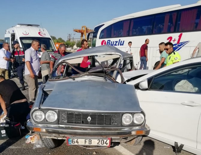 Uşak'ta trafik kazası: 1 ölü, 3 yaralı