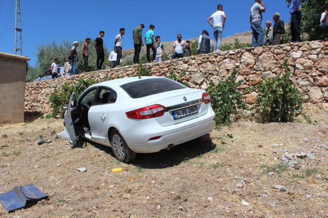 Adıyaman'da otomobil devrildi: 5 yaralı