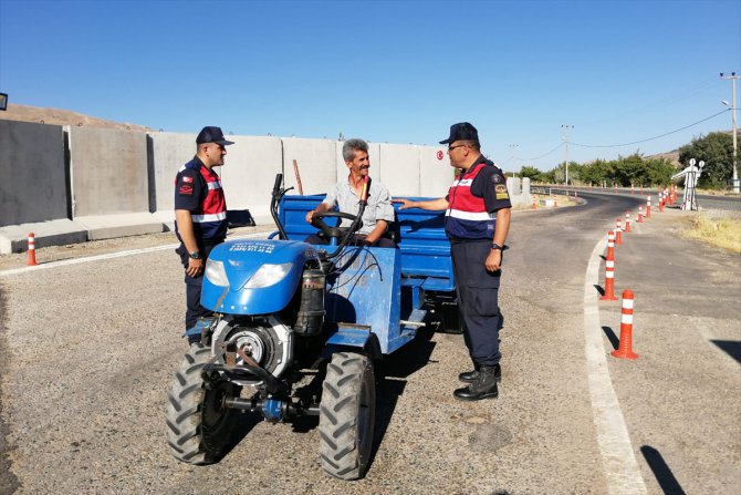 Jandarmadan droneli trafik denetimi