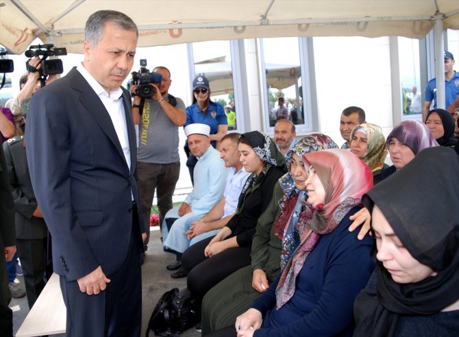 Şehit polis memurunun cenazesi memleketine uğurlandı