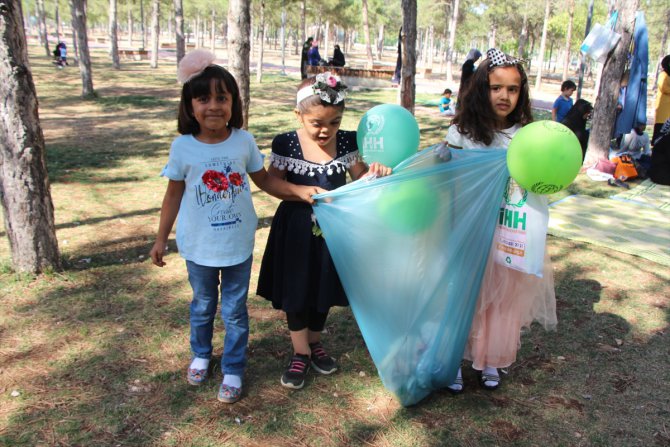 Elazığ'da "Pikniğimi yapıyorum, çevremi temizliyorum" etkinliği