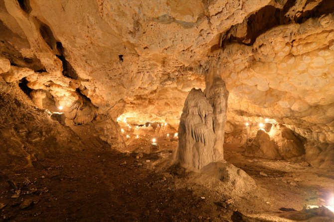 Sarp kayalıklardaki Elmalı Mağarası turizme kazandırılacak