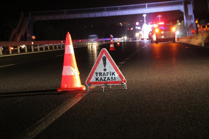 Tekirdağ'da trafik kazası: 1 ölü, 2 yaralı