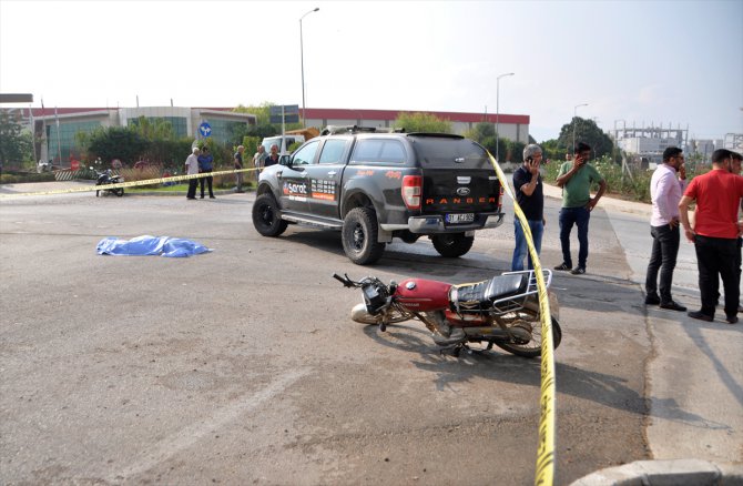 Adana'da tır ile motosiklet çarpıştı: 1 ölü