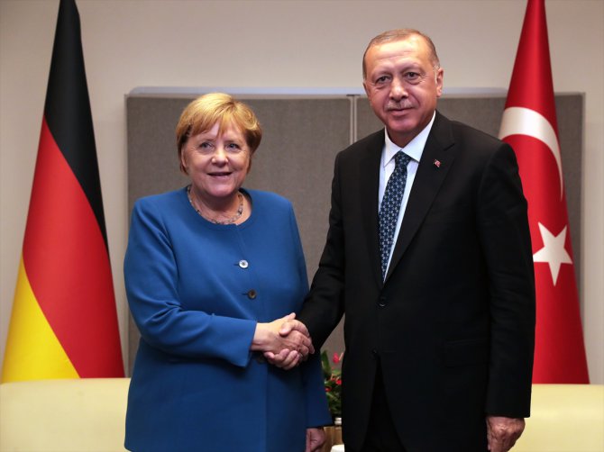 Cumhurbaşkanı Erdoğan, Almanya Başbakanı Merkel'i kabul etti