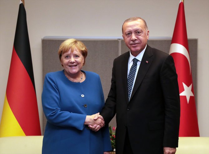 Cumhurbaşkanı Erdoğan, Almanya Başbakanı Merkel'i kabul etti