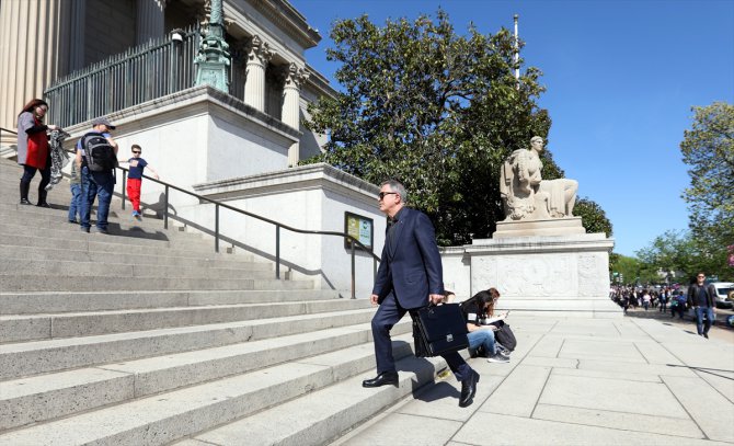 Bakan Hulusi Akar'ın doktora tezi kitap oldu