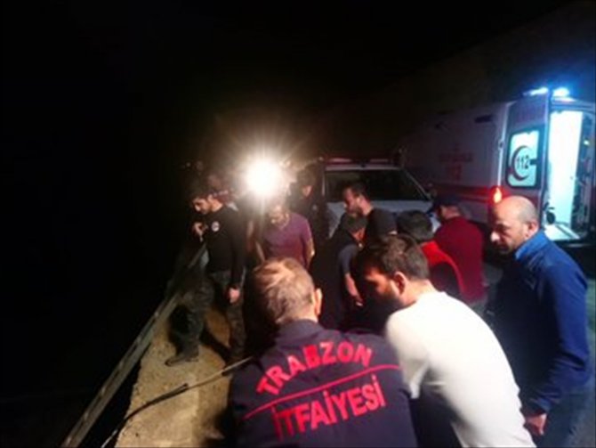 Trabzon'da trafik kazası: 1 ölü, 2 yaralı
