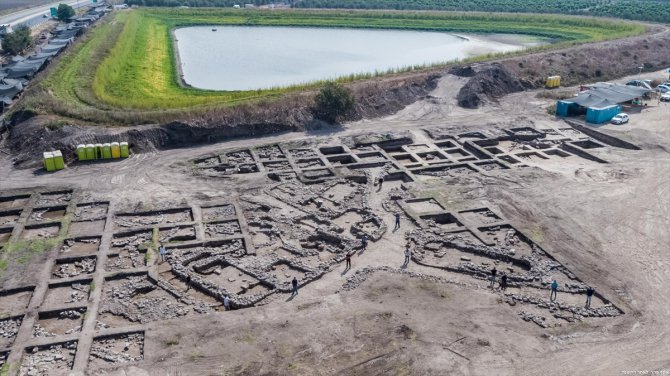 İsrail'de 5 bin yıllık antik kent bulundu