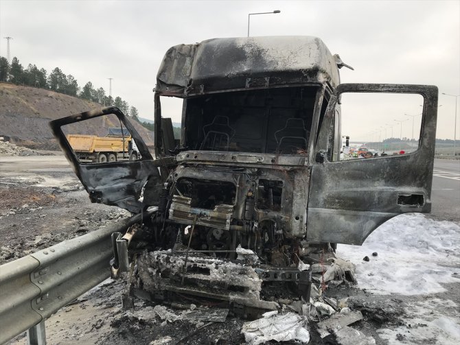 Kuzey Marmara Otoyolu'nda tır kazası