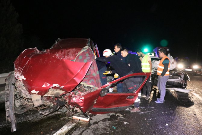 Bolu'da zincirleme trafik kazası: 3 ölü, 2 yaralı