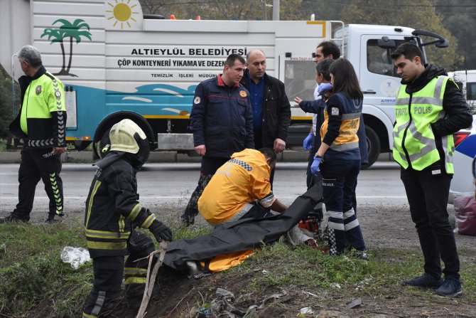 Trafik cezasından yarım saat sonra otomobil devrildi: 2 ölü, 2 yaralı