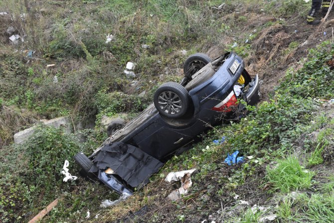 Trafik cezasından yarım saat sonra otomobil devrildi: 2 ölü, 2 yaralı