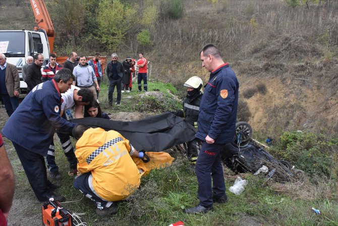 Trafik cezasından yarım saat sonra otomobil devrildi: 2 ölü, 2 yaralı